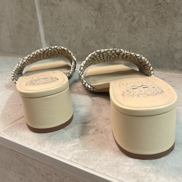 Vince Camuto Semtera Block Heel Slide Sandal (Rare) - Picture 3 of 4